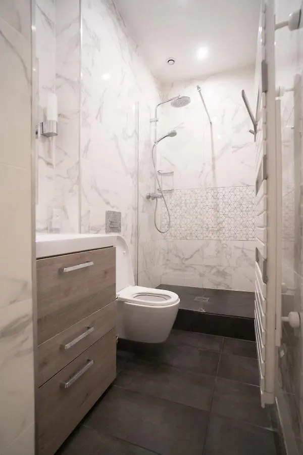 Apartment Near Montmartre Parijs Frankrijk